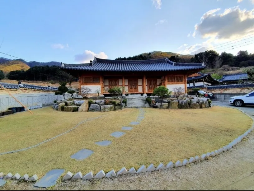 사랑한옥집 전경